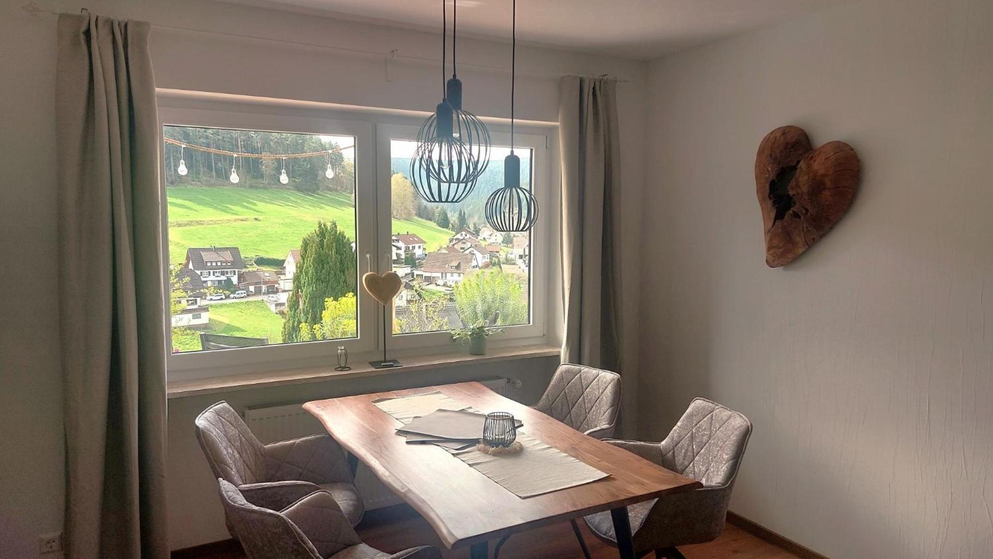 Schoene Zeiten Ferienwohnung, 80Qm Baiersbronn Luaran gambar